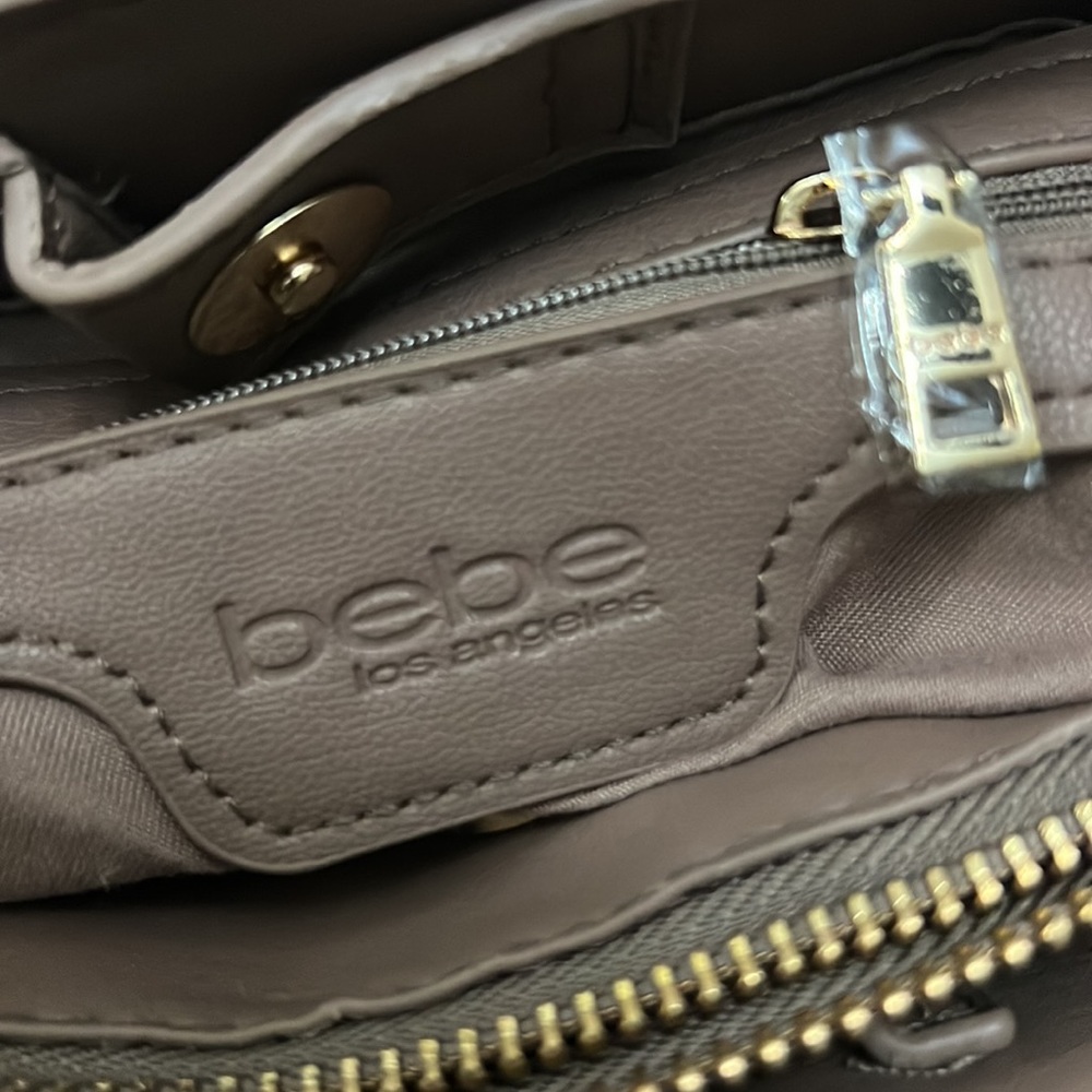 NWT Bebe Handbag Crossbody Bag with Rhinestones and Gold Chain Strap MSRP $109 - Picture 9 of 10